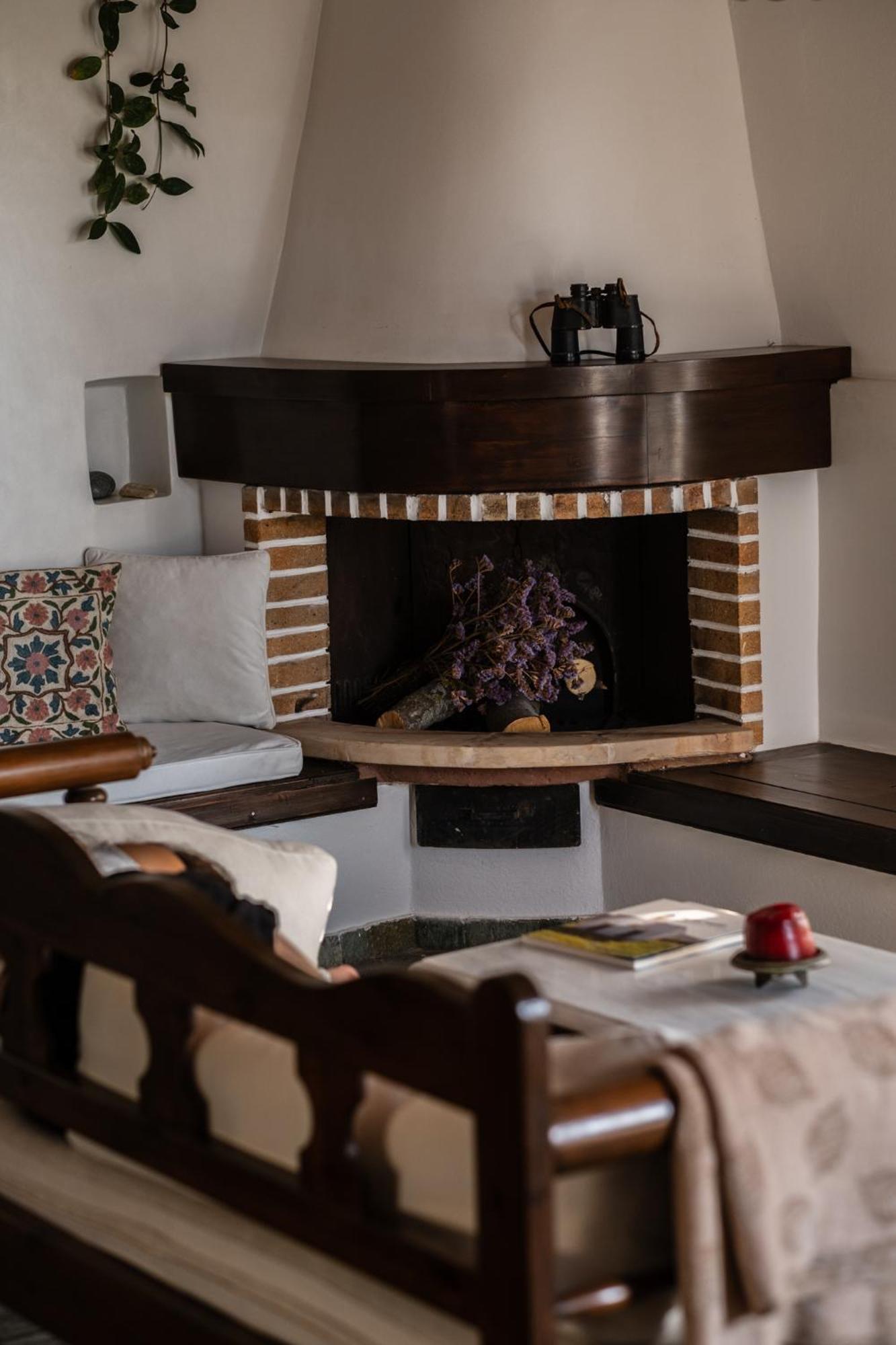Romano Garden House - Land Tales Agios Romanos Екстер'єр фото