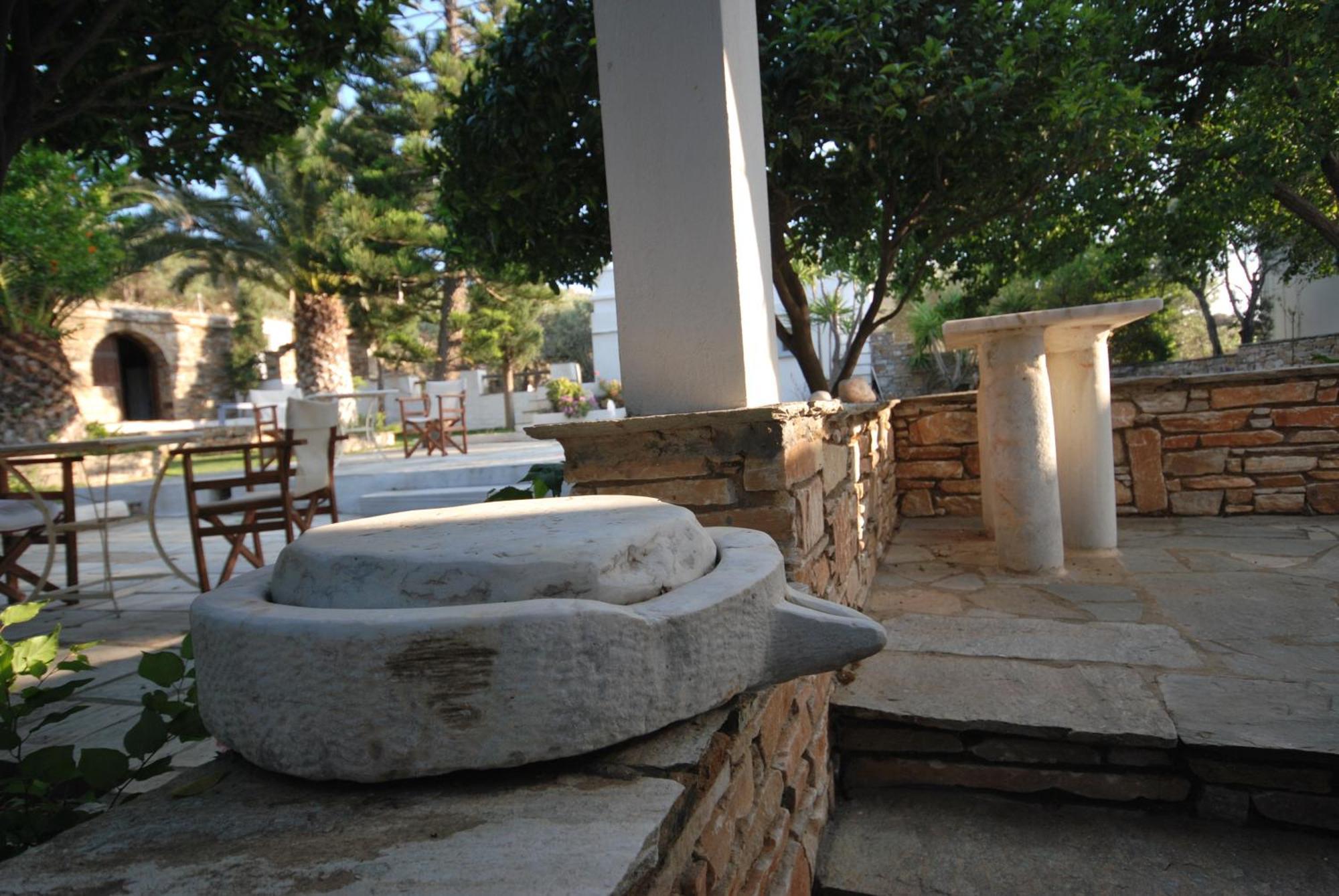 Romano Garden House - Land Tales Agios Romanos Екстер'єр фото